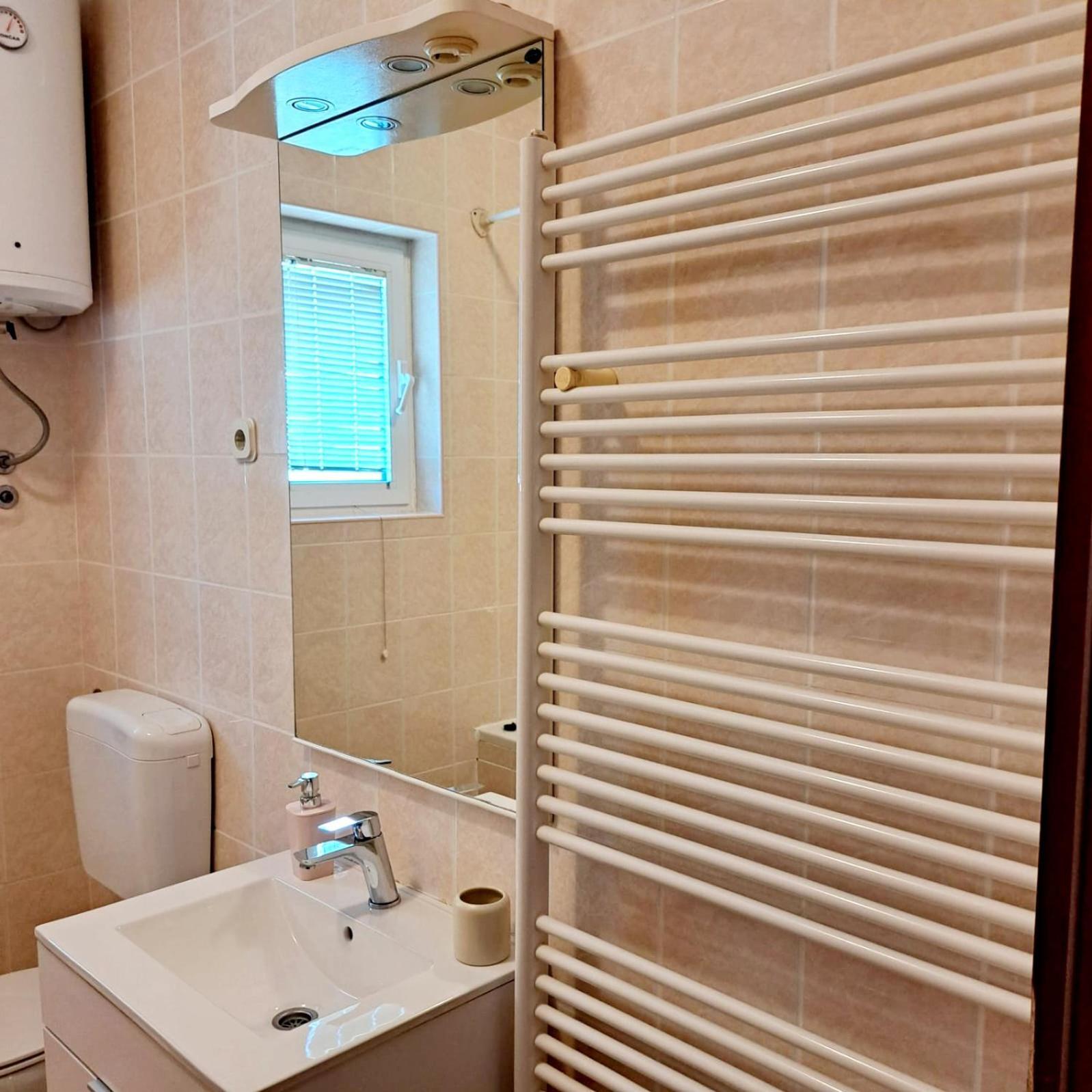 Apartments Pletikosa Бродариця Екстер'єр фото