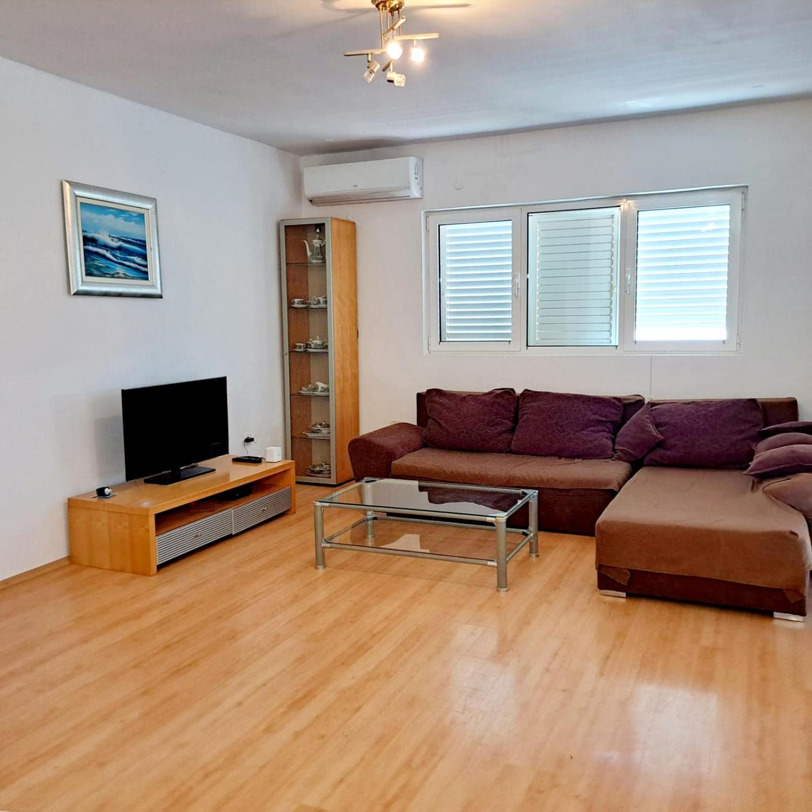 Apartments Pletikosa Бродариця Екстер'єр фото